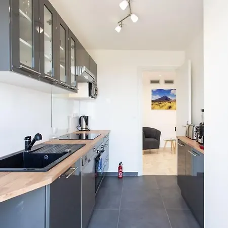 Apartment L43 Maurice Erronee