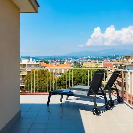 Apartment L43 Maurice Erronee